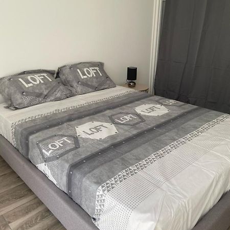 F2 Lumineux Tout Equipe Sur La Route Des Plages Perpignan Kültér fotó